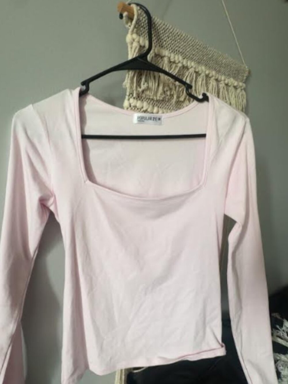 Popular 21 women's long sleeve, square neck shirt, light pink, medium